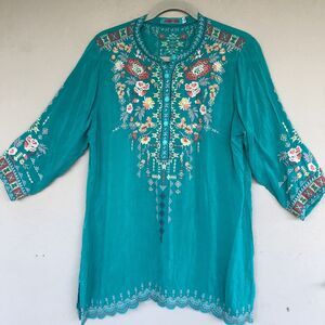 Johnny Was Vicenza Tunic Top M Teal Floral Embroidered 3/4 Sleeve Boho Resort